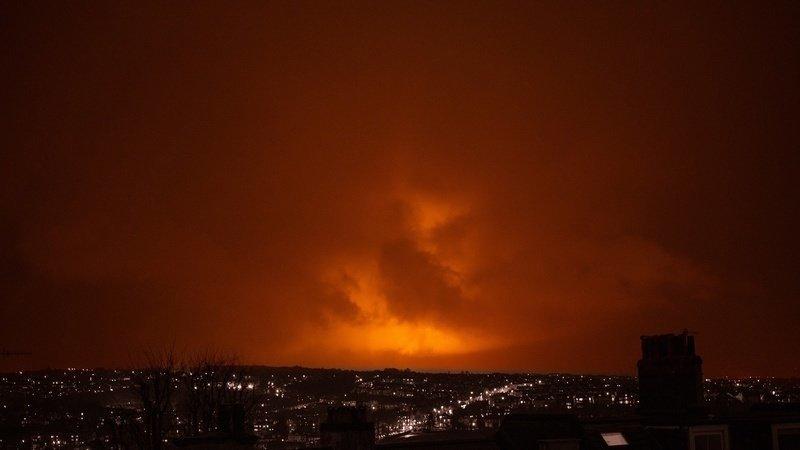 Mysterious Orange Glow Seen In Sky Over Brighton The Argus