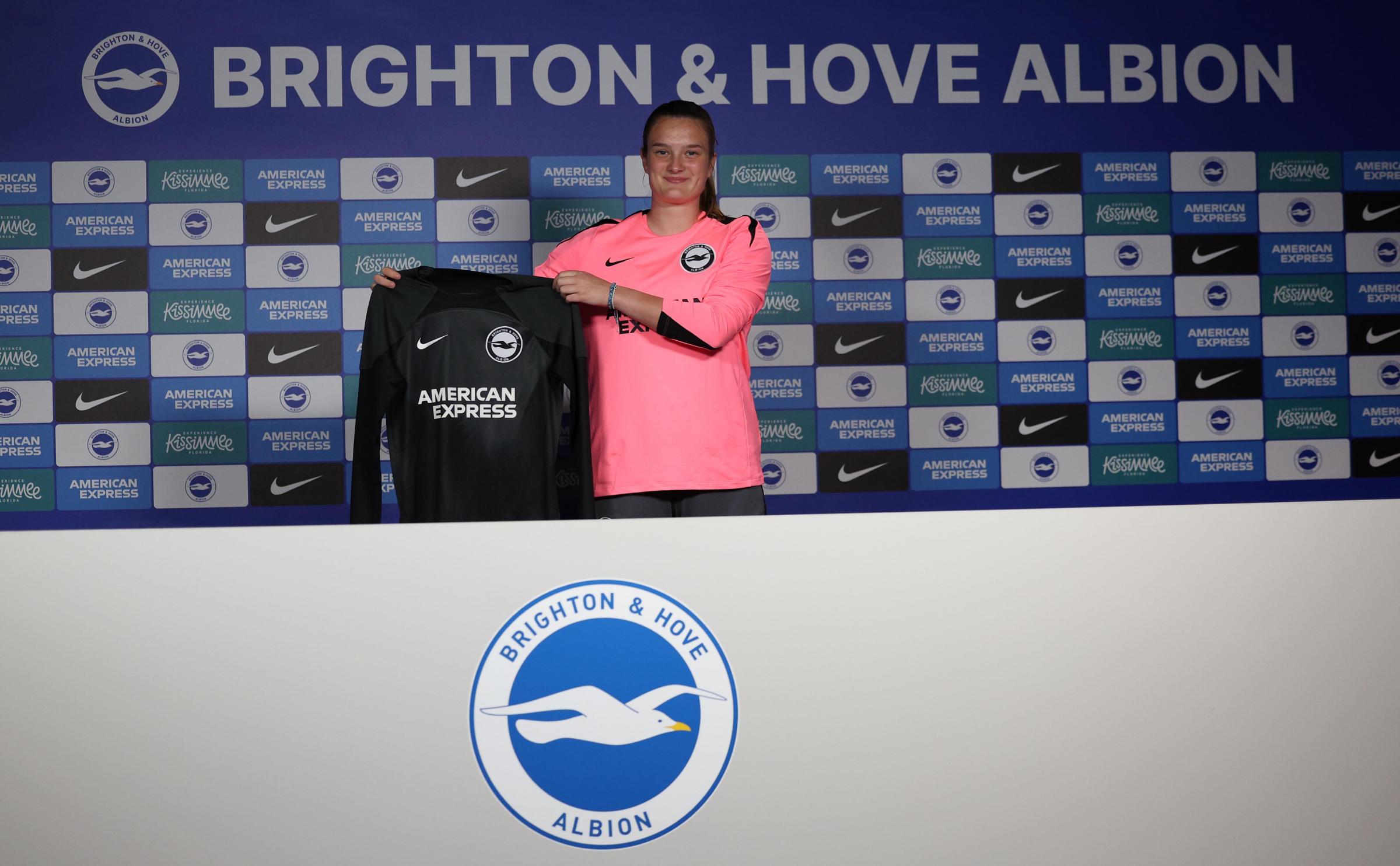 England under-19s goalkeeper Hannah Poulter joins Brighton