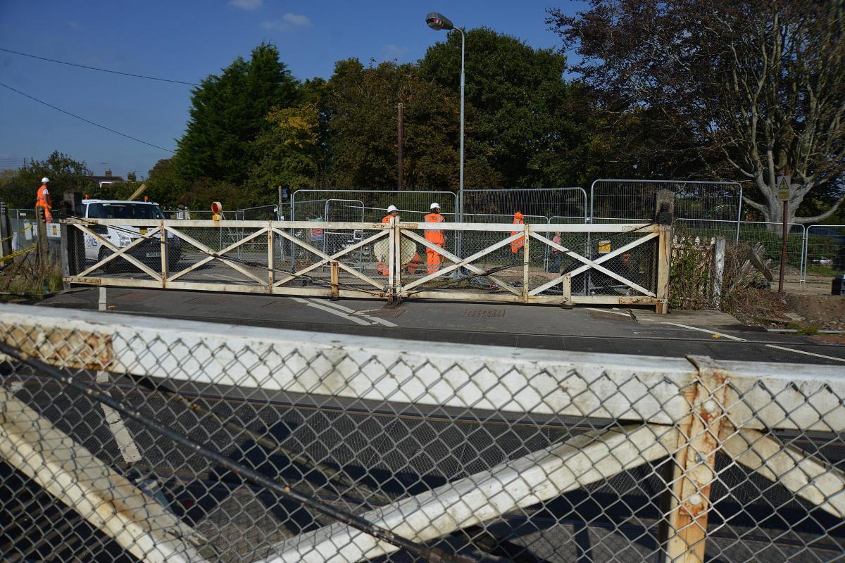 Level Crossing Road Closure Could Last Until Christmas As Network Rail Admits Gates Can No Longer Be Operated The Argus